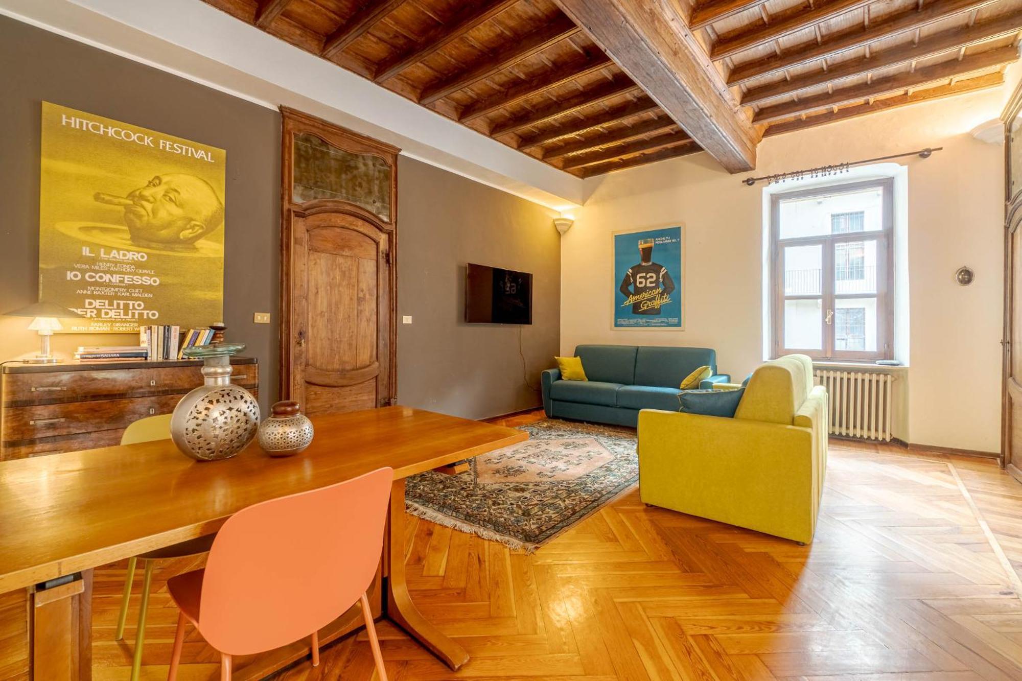Apartment Quadrilatero Romano! Exclusive & Roomy